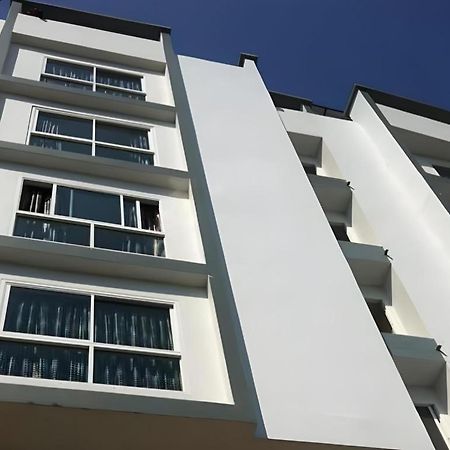 Buddy Place Bangkok Exterior photo